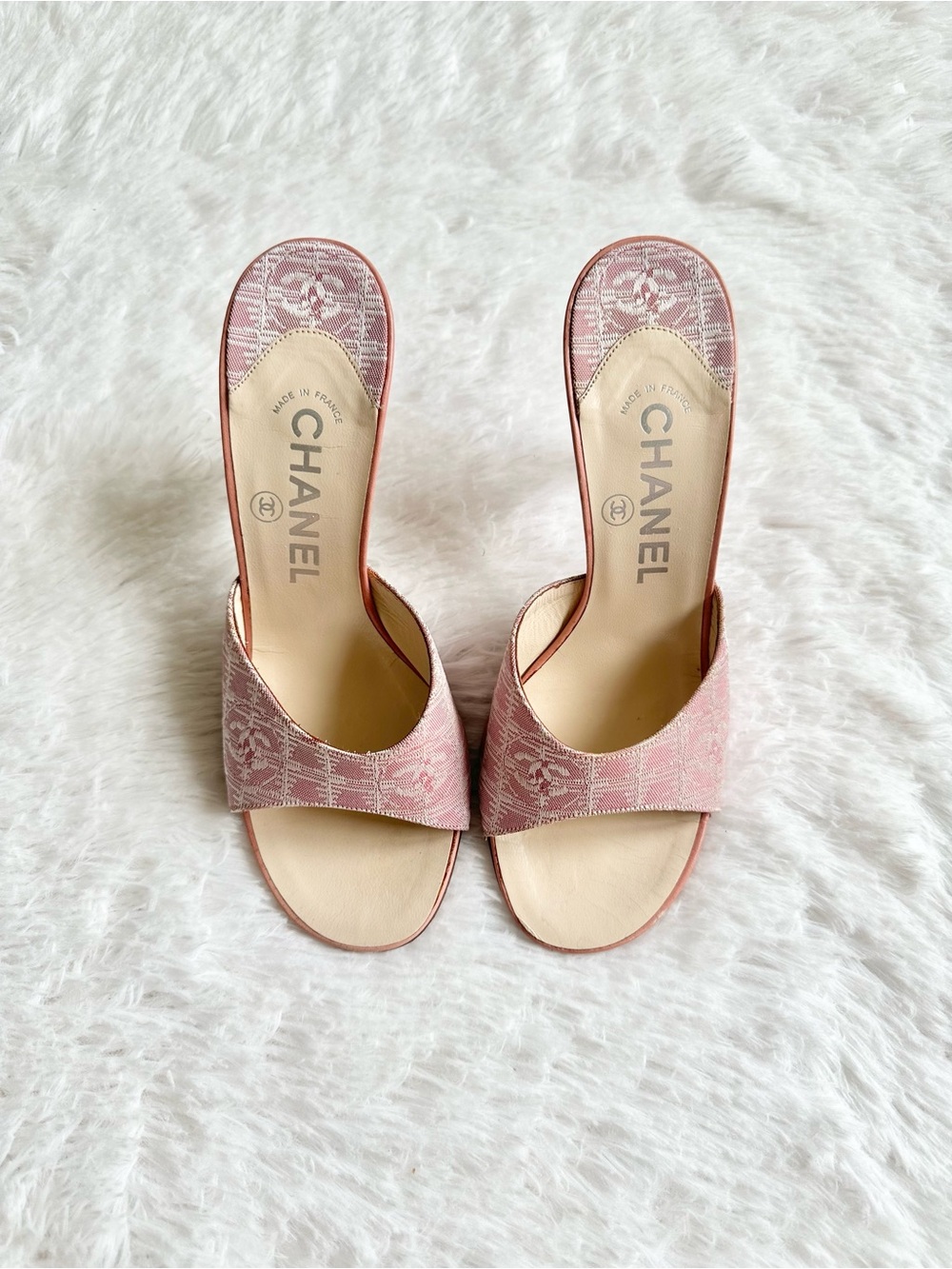 Vintage Chanel Pink Monogram Heels - Picture 2 of 7